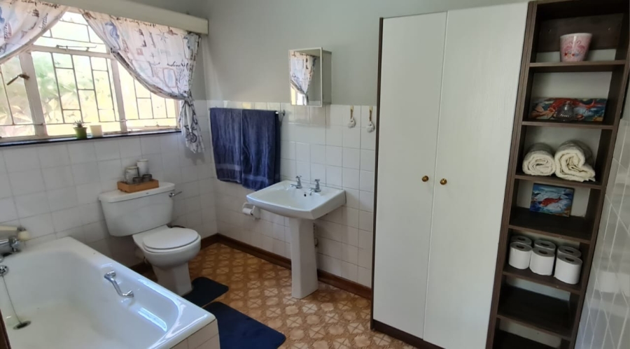 To Let 4 Bedroom Property for Rent in Dan Pienaar Free State